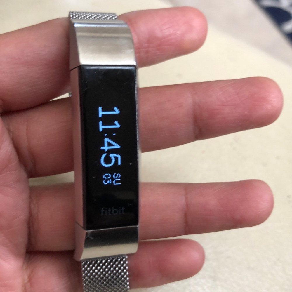 Fitbit Alta HR
